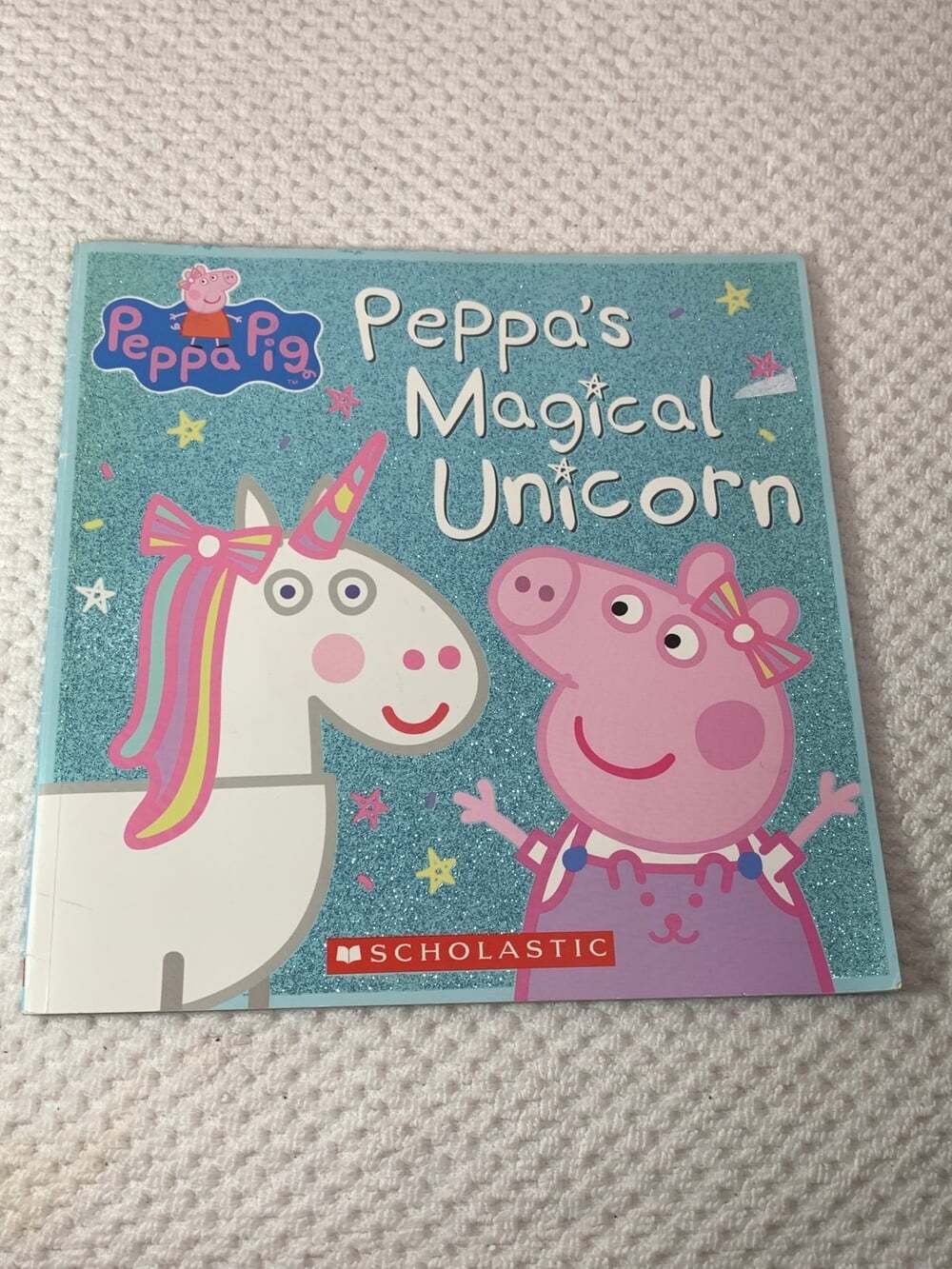 Peppa Pigs Magical Unicorn book